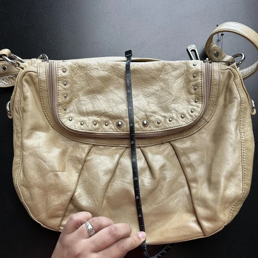 Stone‎ Mountain Hobo Bag Womens Medium Gold Leather Studded Zip Shoulder Purse